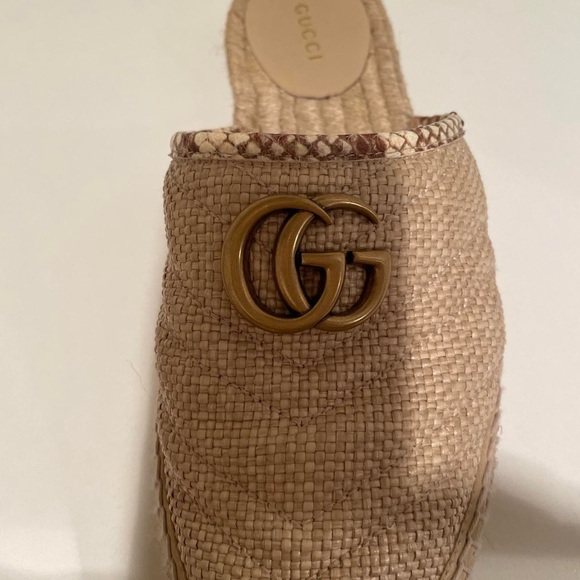 Gucci tan and gold espadrille mules - Picture 2 of 4